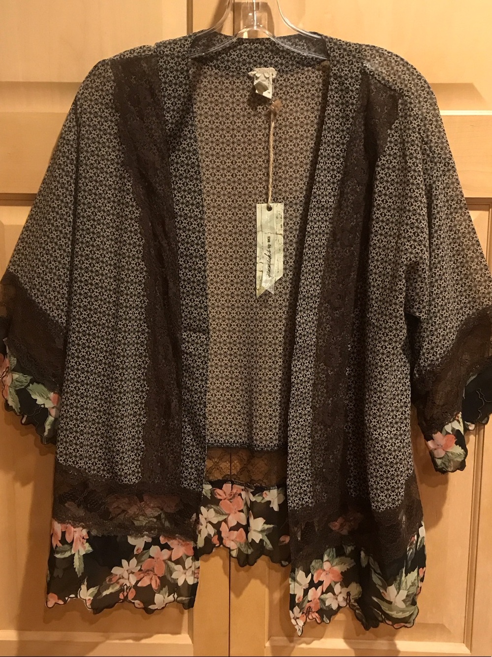 New BKE Floral Trim Open Front Kimono Jacket - Dark Tan/Black